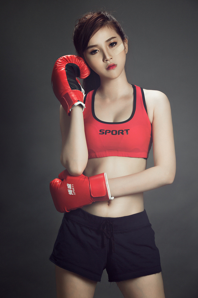 女大学生按摩